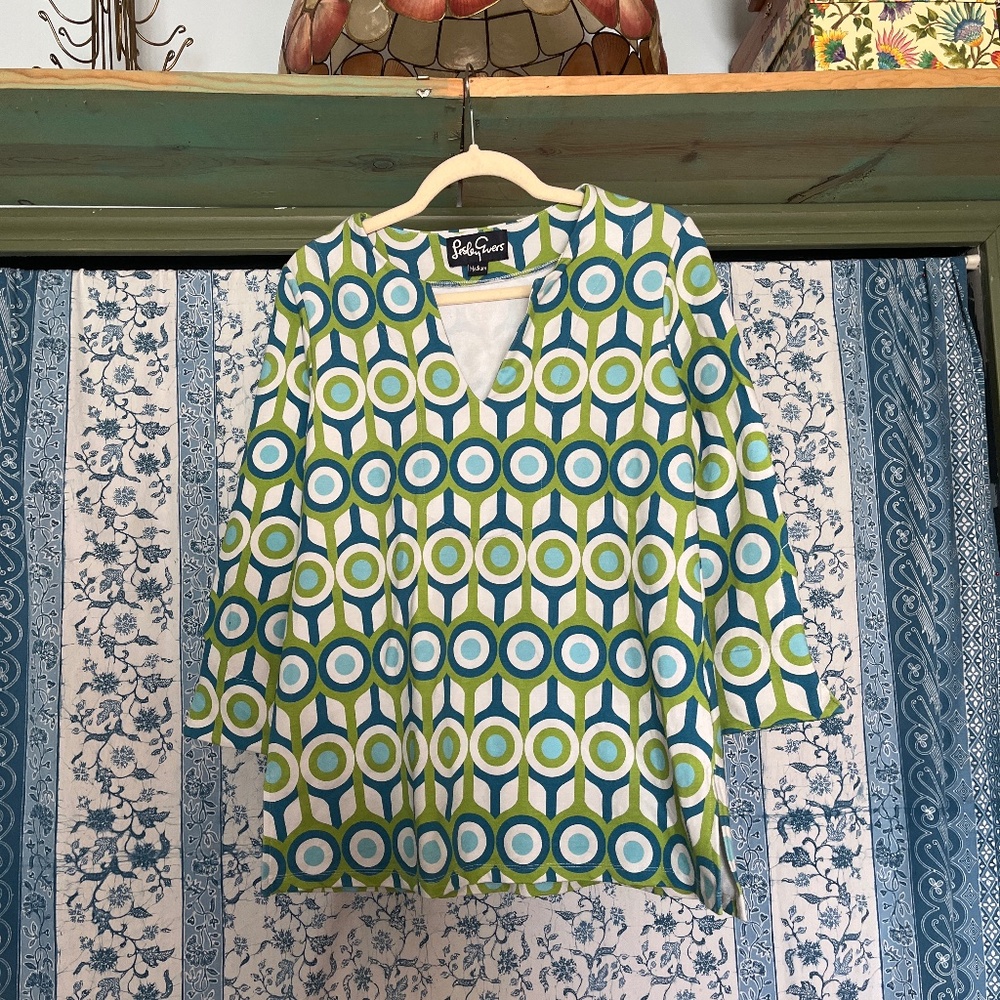 Lesley Evers Tunic Top